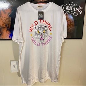 Wild things tee no brand A List boutique X-Large